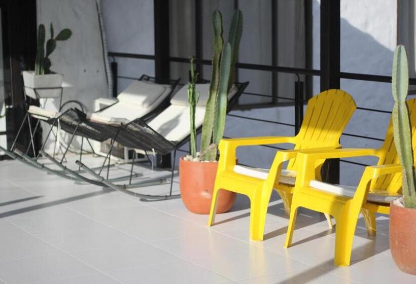 Полулюкс Вид на Горы, Boutique Budapez