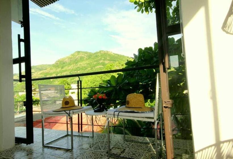 Полулюкс Вид на Горы, Boutique Budapez