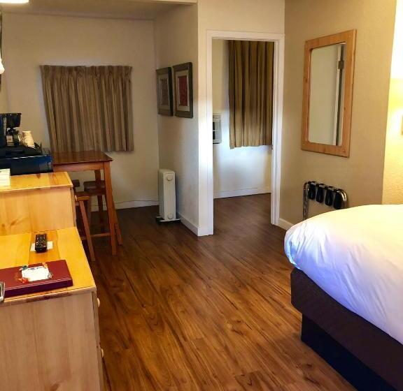 디럭스 룸, Cold Creek Inn