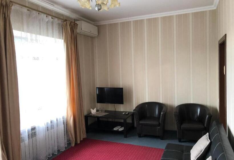 اتاق لوکس خانوادگی, готель опалковий замок