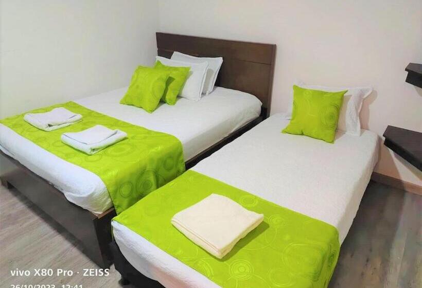 标准三人间, Kristal Ferial