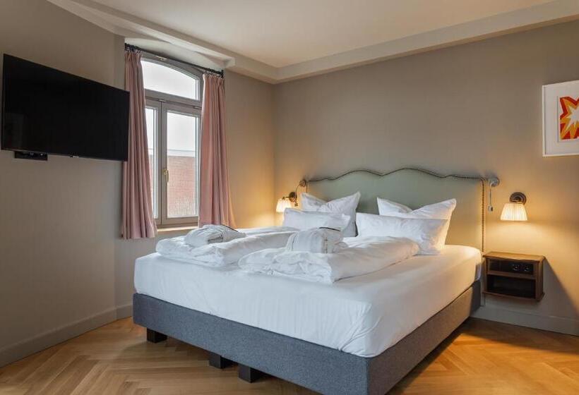 标准间, Mimosa Suites