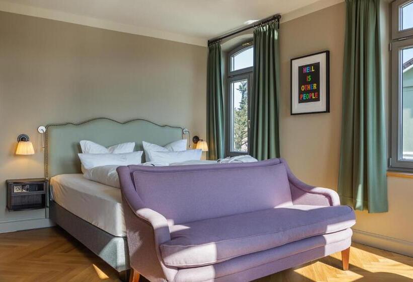 带阳台的豪华间, Mimosa Suites