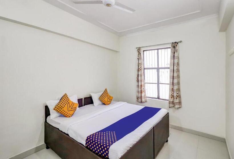 Standard Kolmen Hengen Huone, Spot On 78882 Shree Shakti