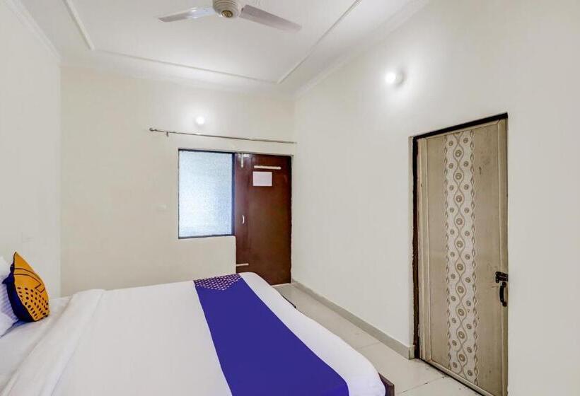 Standard Kolmen Hengen Huone, Spot On 78882 Shree Shakti