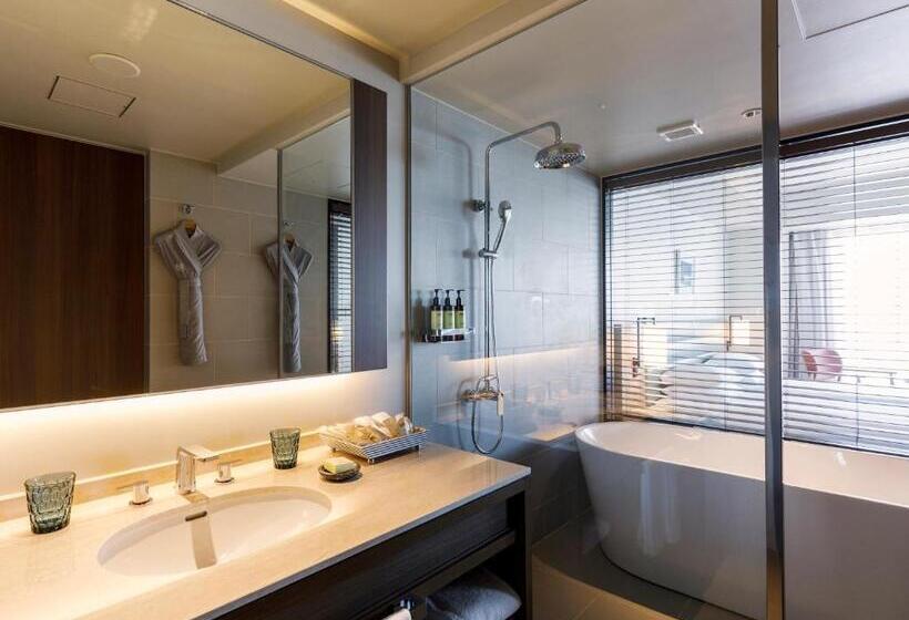 סוויטת קלאב, Mb Gallery Chatan By The Terrace Hotels