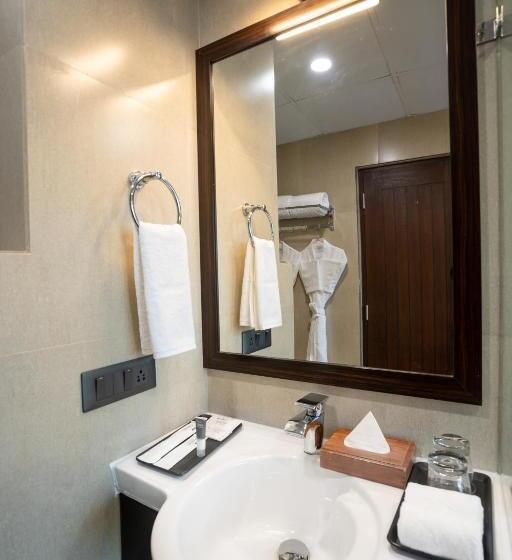 디럭스 룸, The Orchid Hotel Shimla