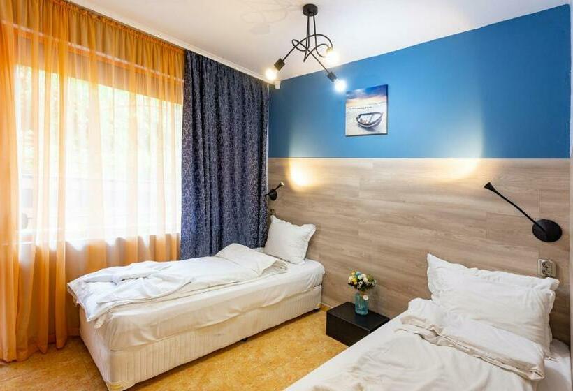 Номер Стандарт, Family Hotel Jemelly
