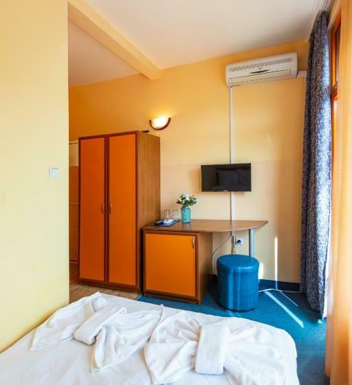 Номер Стандарт, Family Hotel Jemelly