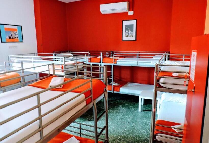 سرير فى غرفة مشتركه, Feetup Home Backpackers Valencia