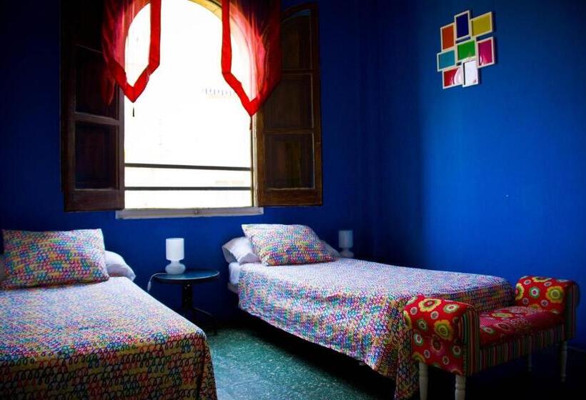 اتاق استاندارد با سرویس بهداشتی مشترک, Feetup Home Backpackers Valencia