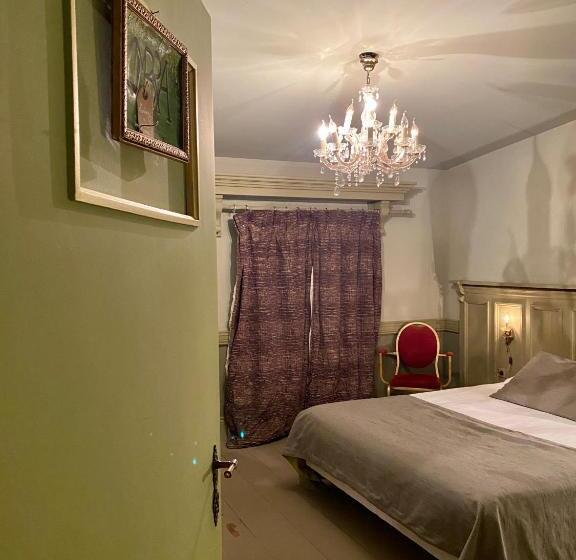 غرفة قياسية, Sogni D Oro