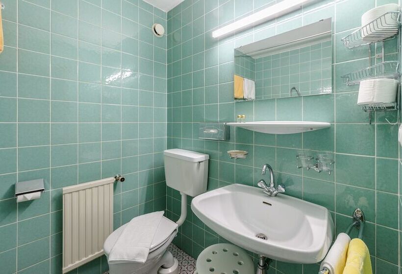 ファミリールーム, Barenwirth