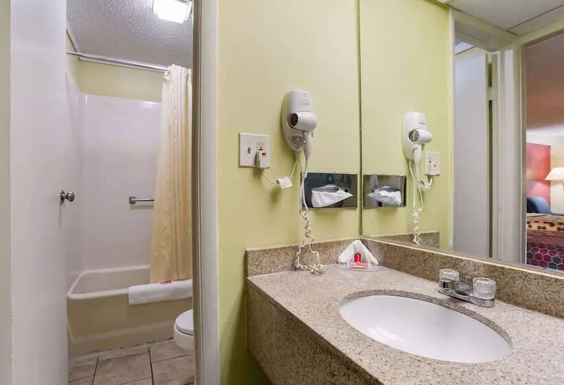 ２ダブルベッドのスタンダードルーム, Econo Lodge Frederick I70