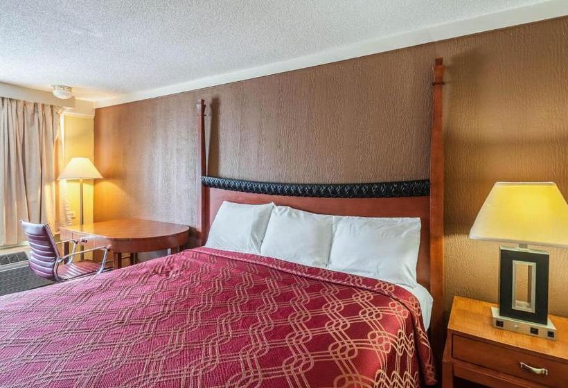 غرفة قياسية بالطابق الأرضى, Econo Lodge Frederick I70