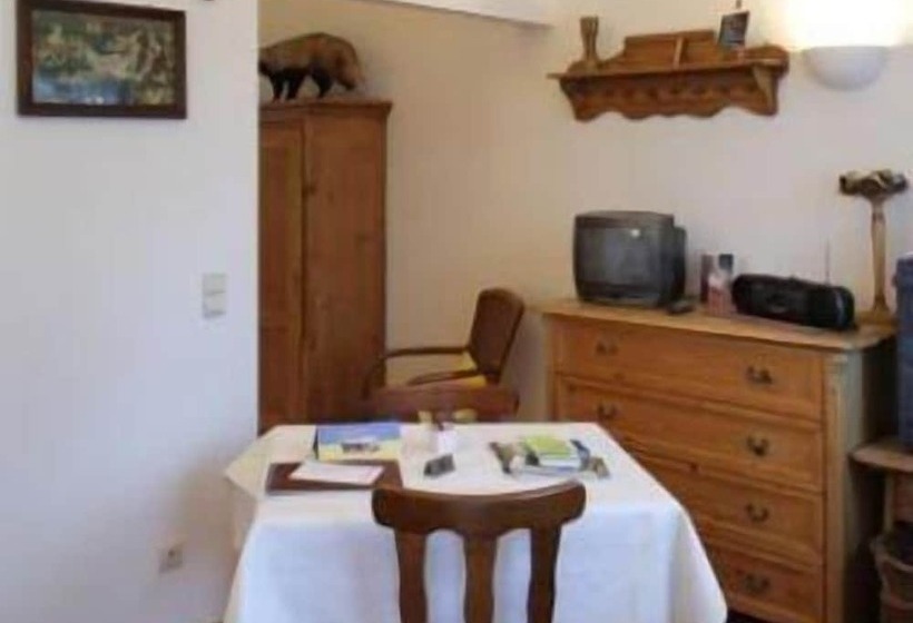 اتاق استاندارد, Elckerlyck Inn