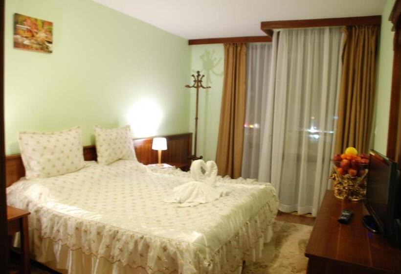 شقة غرفة واحدة, Elegant Lux