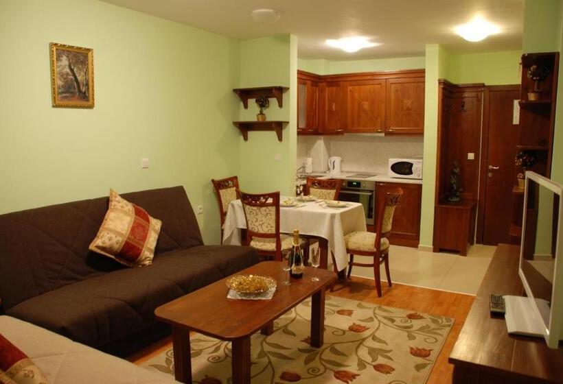 شقة غرفة واحدة, Elegant Lux