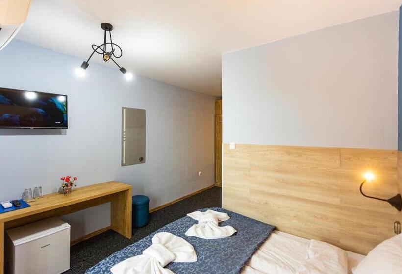 Номер Стандарт, Family Hotel Jemelly