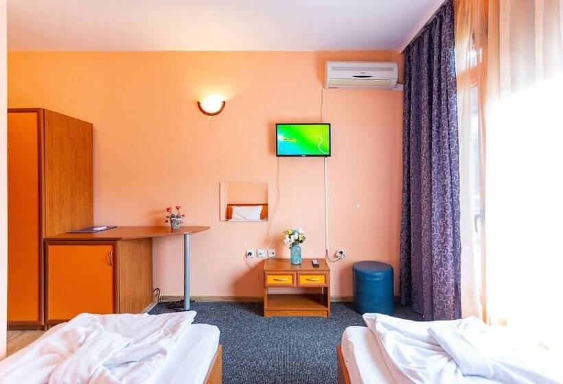 Номер Стандарт, Family Hotel Jemelly