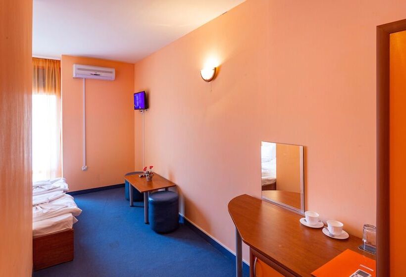 Номер Стандарт, Family Hotel Jemelly