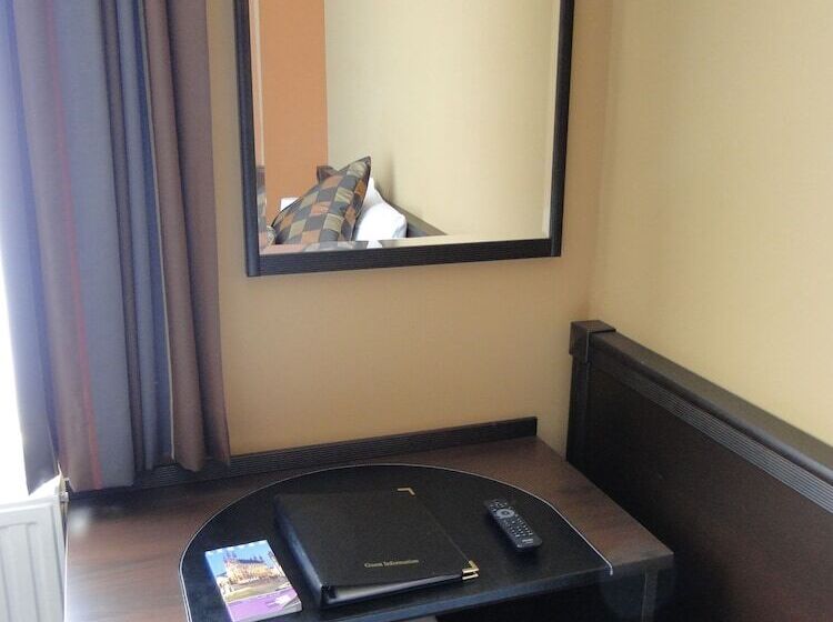 스탠다드 싱글 룸, Malon