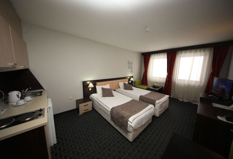 Студия Стандарт, Mpm Hotel Guinness