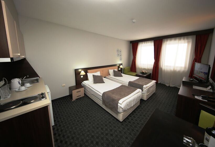 Студия Стандарт, Mpm Hotel Guinness