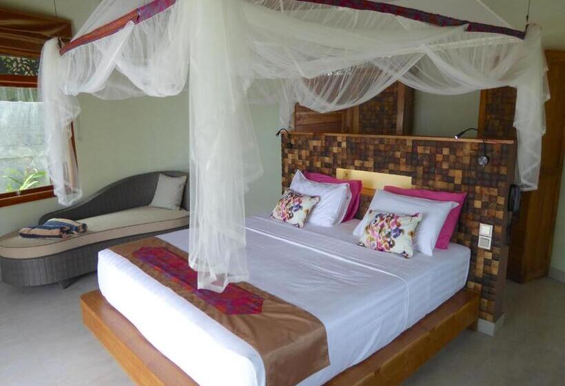 Вилла 3 Спальни, Puri Dajuma Beach Eco Resort & Spa
