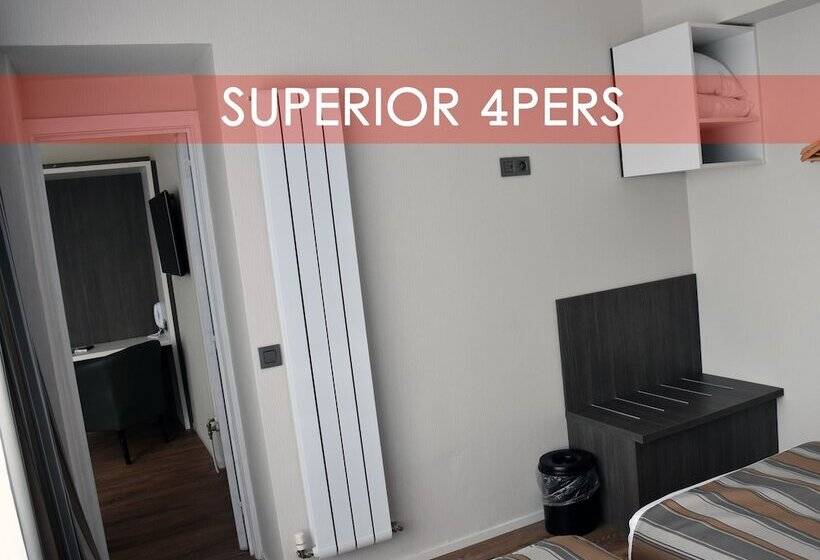 スーペリアの４人部屋, Royal Astrid