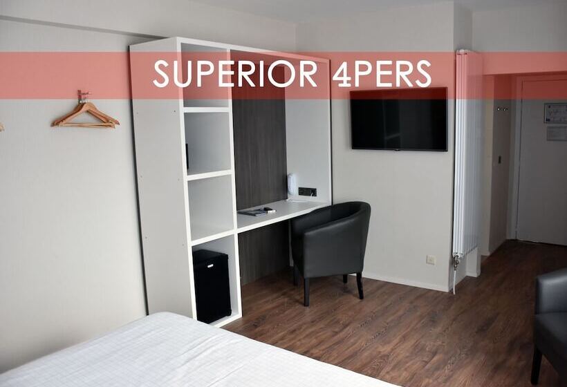 スーペリアの４人部屋, Royal Astrid