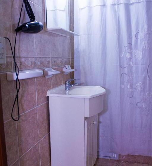 غرفة سوبيريور ثلاثية, San Remo Park