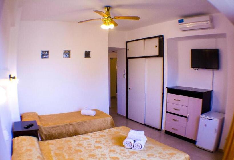 غرفة سوبيريور ثلاثية, San Remo Park