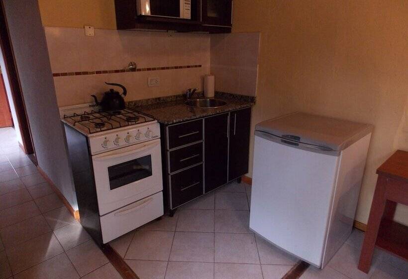 标准工作室, San Remo Villa Corral Apart