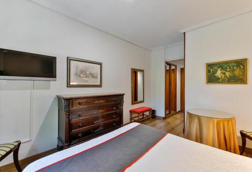 اتاق استاندارد, Santillana