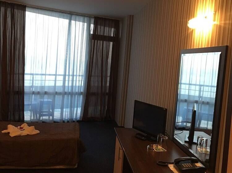 Triple Room Sea View, Sunny Bay Pomorie