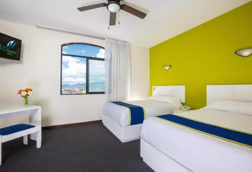 2ダブルベッドのスタンダードルーム, Vista Express Morelia By Arriva Hospitality Group