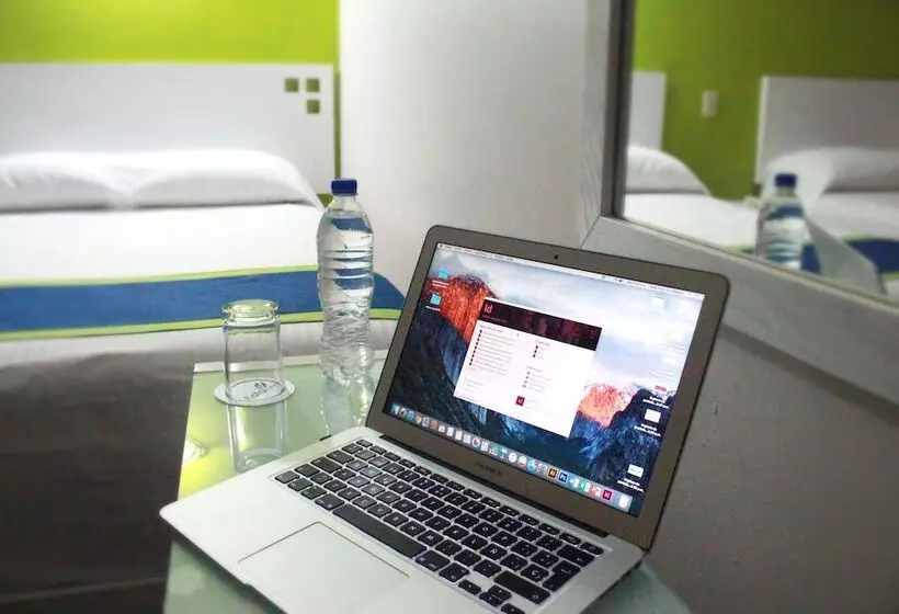 2ダブルベッドのスタンダードルーム, Vista Express Morelia By Arriva Hospitality Group