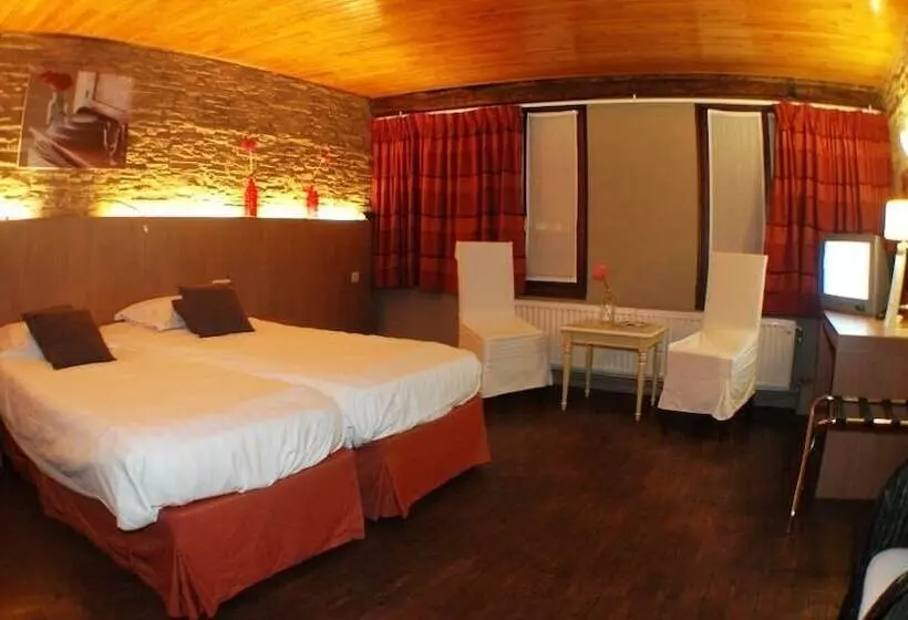 اتاق استاندارد سه نفره, Luxury Spa Hotel   Ardennes