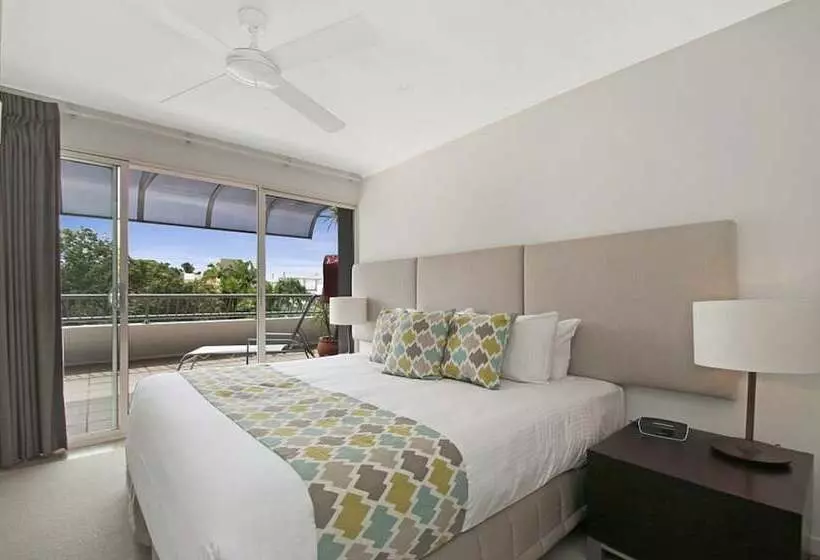 1 Bedroom Penthouse Apartment, Saks On Hastings