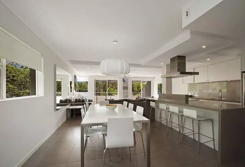 1 Bedroom Penthouse Apartment, Saks On Hastings