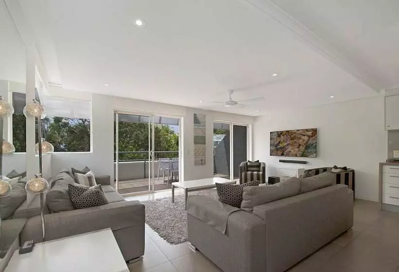 1 Bedroom Penthouse Apartment, Saks On Hastings