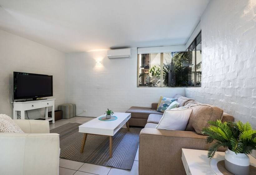 Апартаменты 2 Спальни, Saks On Hastings