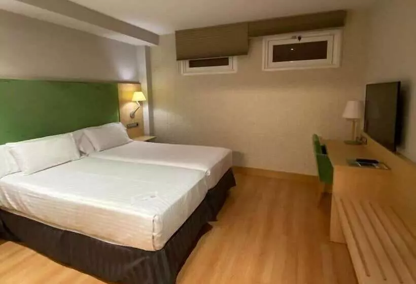 اتاق استاندارد, U hotel Villa Gomá