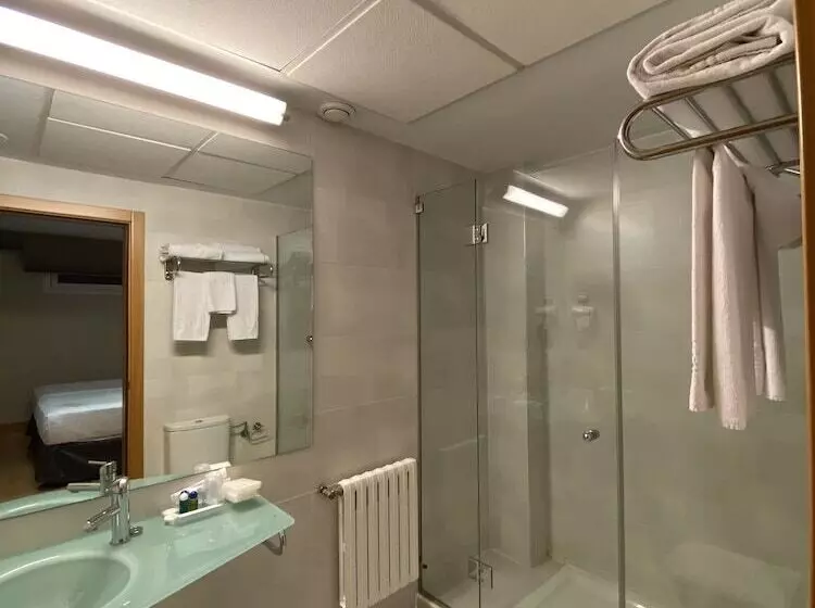 اتاق استاندارد, U hotel Villa Gomá