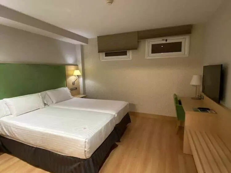 اتاق استاندارد, U hotel Villa Gomá