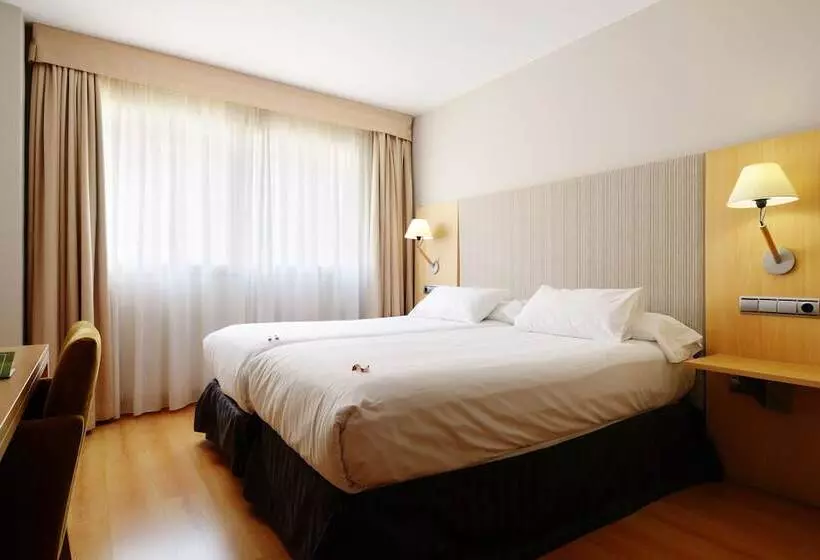 اتاق استاندارد, U hotel Villa Gomá