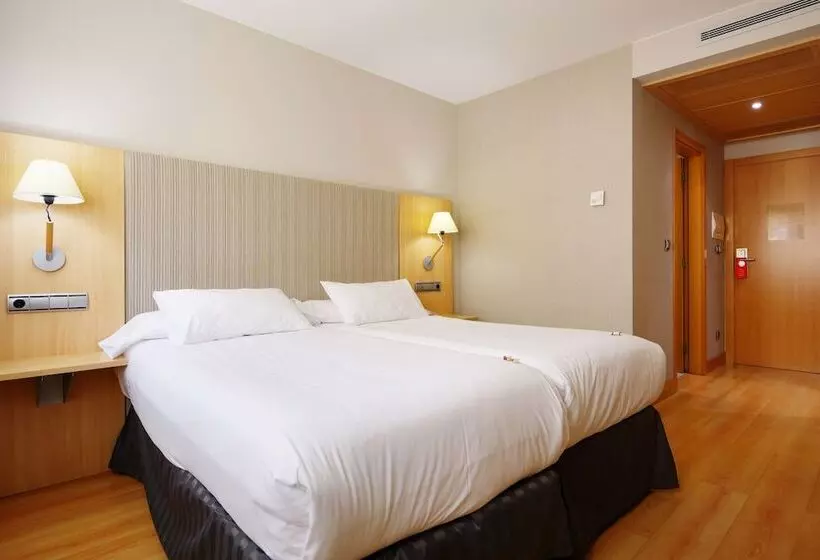 اتاق استاندارد, U hotel Villa Gomá
