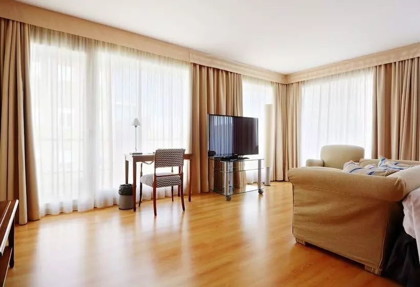 اتاق لوکس, U hotel Villa Gomá