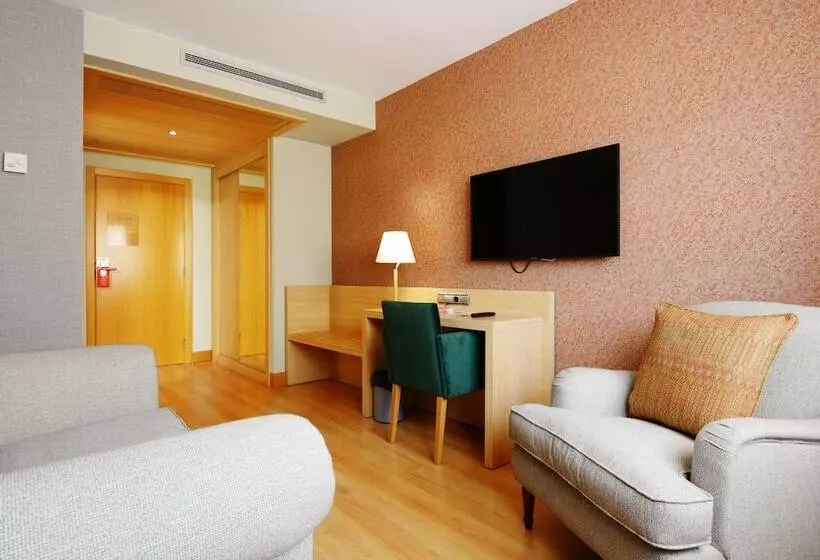اتاق سوپریور, U hotel Villa Gomá